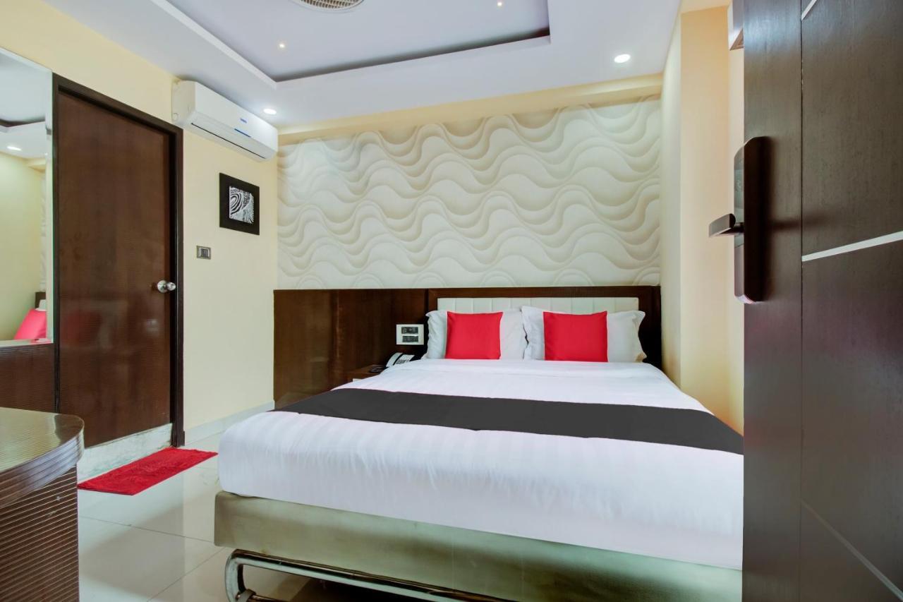 Capital O 5381 The Emirates Hotel Bangalore Exterior foto